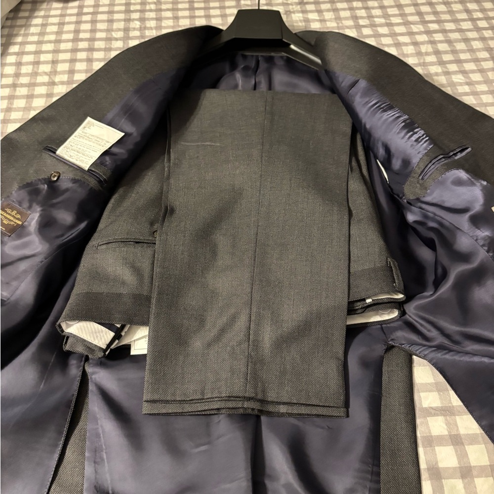 Suitsupply Charcoal Birdseye Suit - Picture 2 of 7